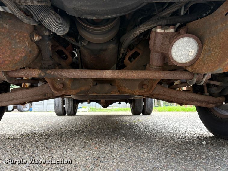 image for item EC8266 1999 Chevrolet C3500 pickup truck