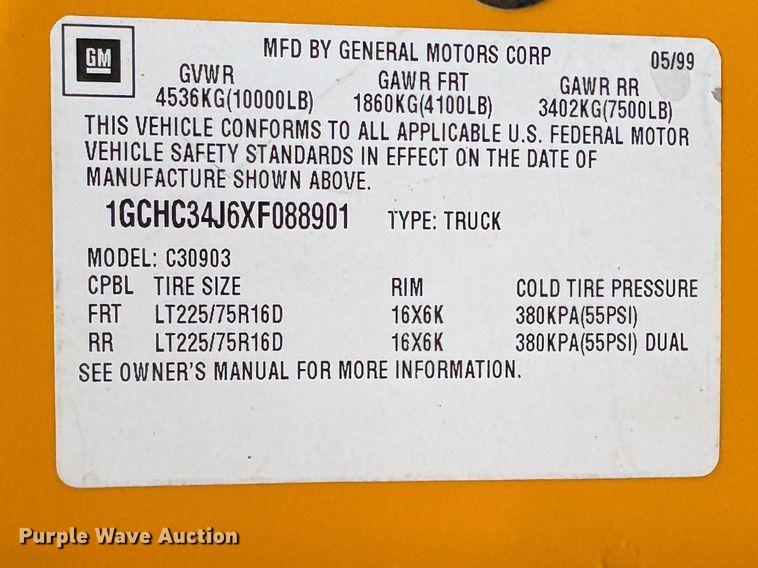 image for item EC8266 1999 Chevrolet C3500 pickup truck