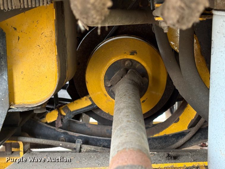 image for item EC8267 2008 Hustler 4600 ZTR lawn mower