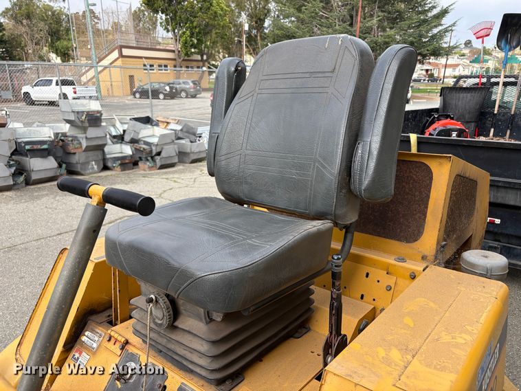 image for item EC8267 2008 Hustler 4600 ZTR lawn mower