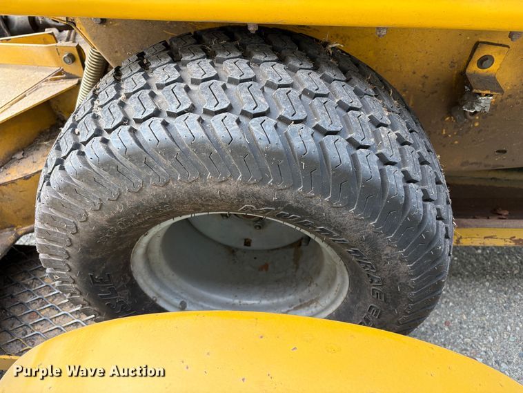 image for item EC8267 2008 Hustler 4600 ZTR lawn mower