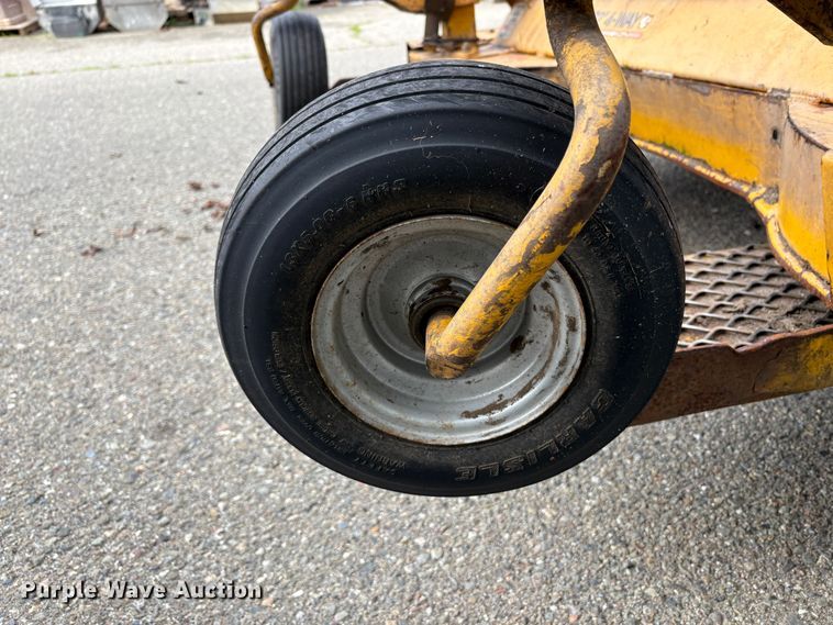 image for item EC8267 2008 Hustler 4600 ZTR lawn mower