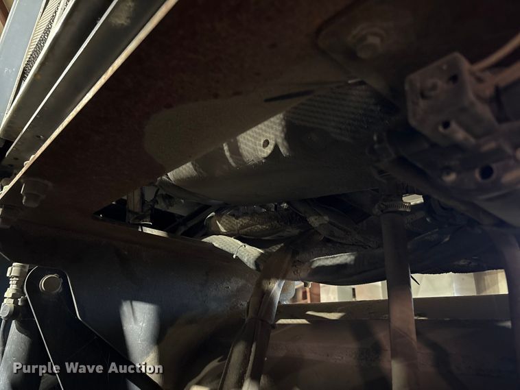 image for item EM6184 2009 Zanetis RH48200TLT asphalt cutter