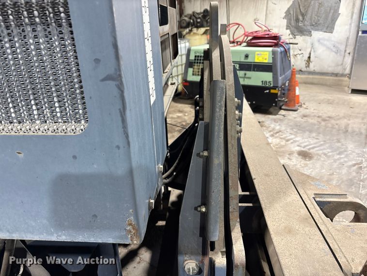 image for item EM6184 2009 Zanetis RH48200TLT asphalt cutter