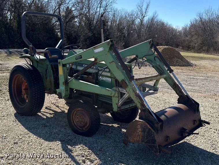 image for item EN0300 Deutz-Allis 5220 tractor