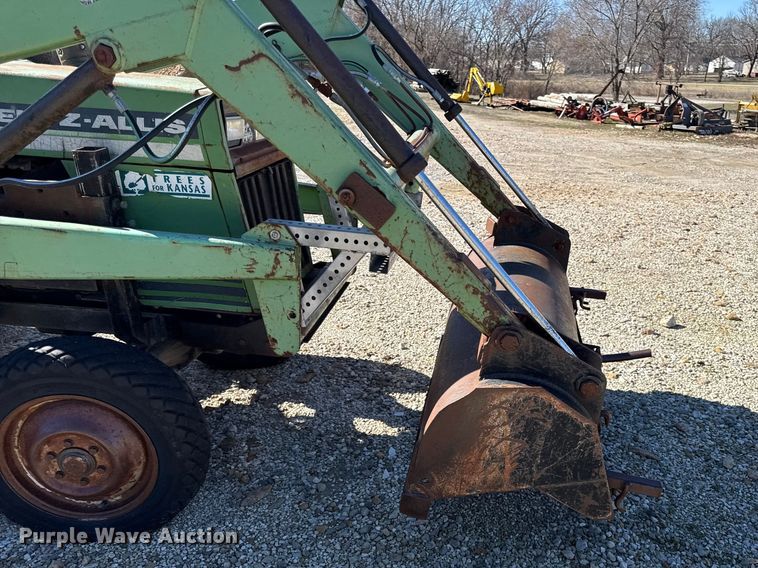 image for item EN0300 Deutz-Allis 5220 tractor