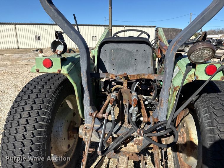 image for item EN0300 Deutz-Allis 5220 tractor