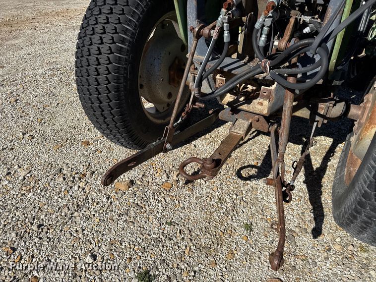 image for item EN0300 Deutz-Allis 5220 tractor