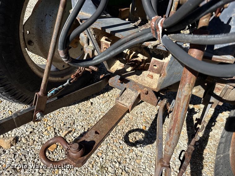 image for item EN0300 Deutz-Allis 5220 tractor