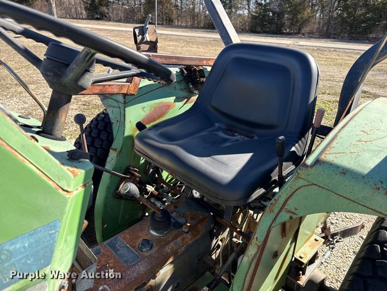 image for item EN0300 Deutz-Allis 5220 tractor