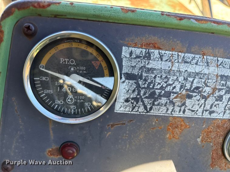 image for item EN0300 Deutz-Allis 5220 tractor