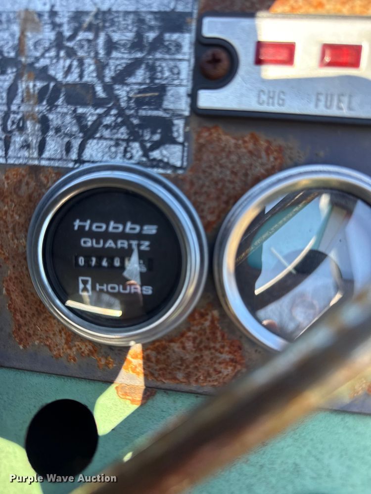 image for item EN0300 Deutz-Allis 5220 tractor