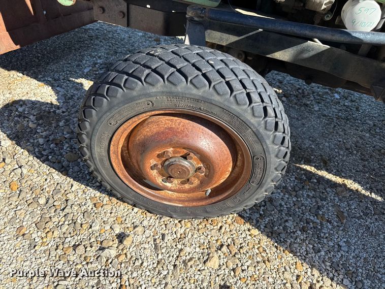 image for item EN0300 Deutz-Allis 5220 tractor