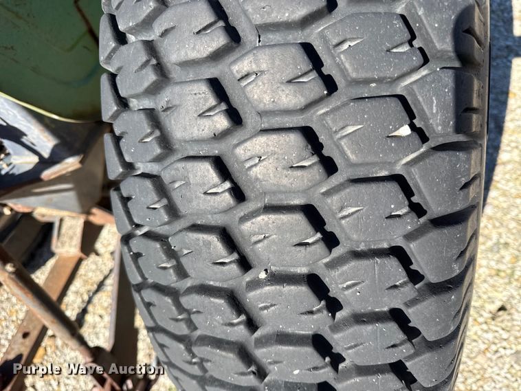 image for item EN0300 Deutz-Allis 5220 tractor