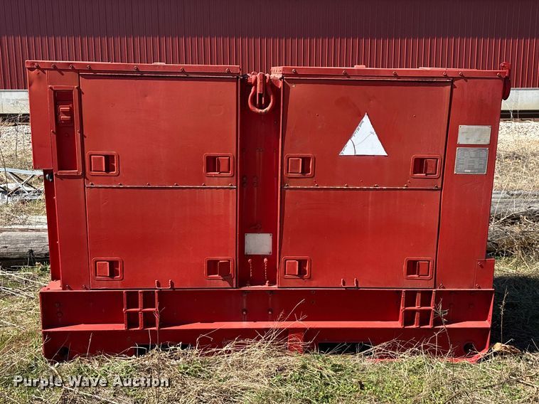 image for item EN5975 U.S. Department of Defense MEP 006A generator