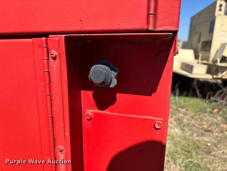 image for item EN5975 U.S. Department of Defense MEP 006A generator