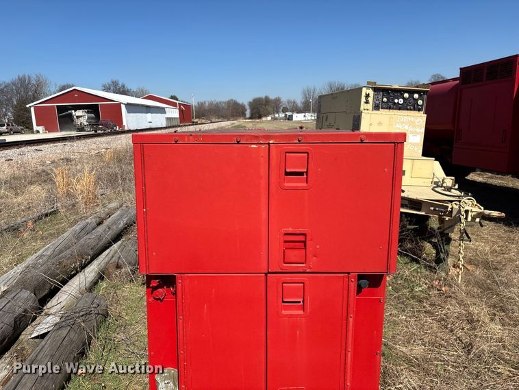 image for item EN5975 U.S. Department of Defense MEP 006A generator