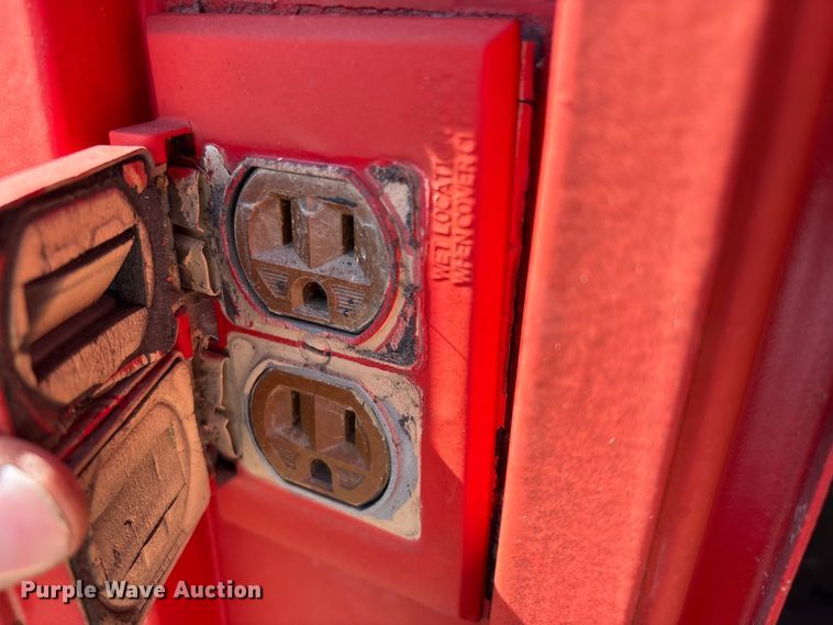 image for item EN5975 U.S. Department of Defense MEP 006A generator