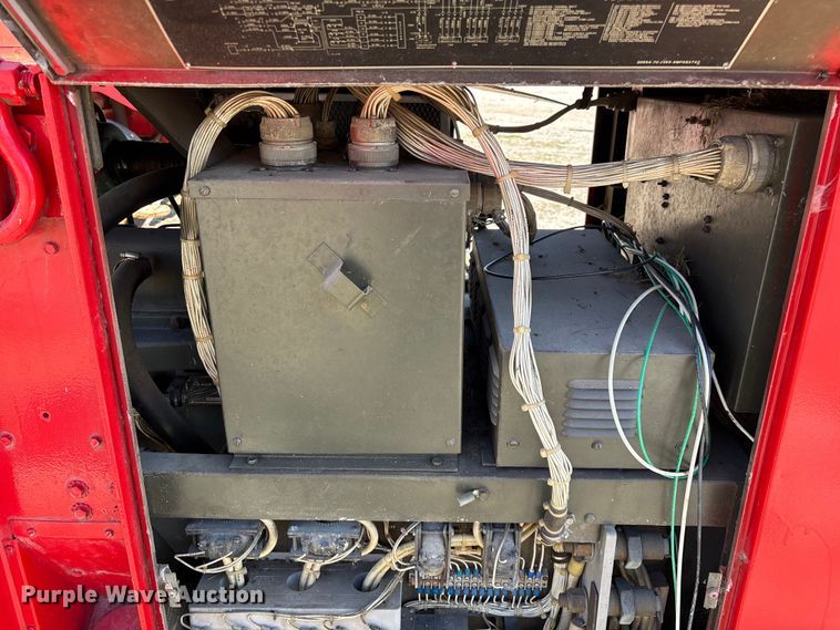 image for item EN5975 U.S. Department of Defense MEP 006A generator