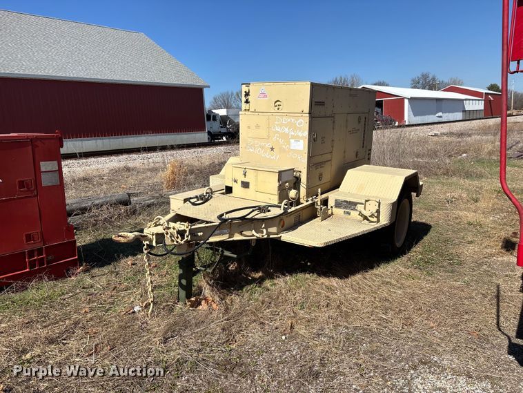 image for item EN5976 1993 U.S. Department of Defense MEP-805A generator