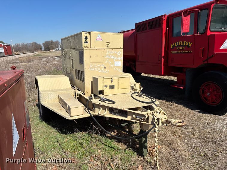 image for item EN5976 1993 U.S. Department of Defense MEP-805A generator