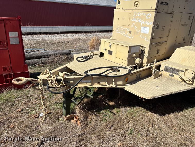 image for item EN5976 1993 U.S. Department of Defense MEP-805A generator