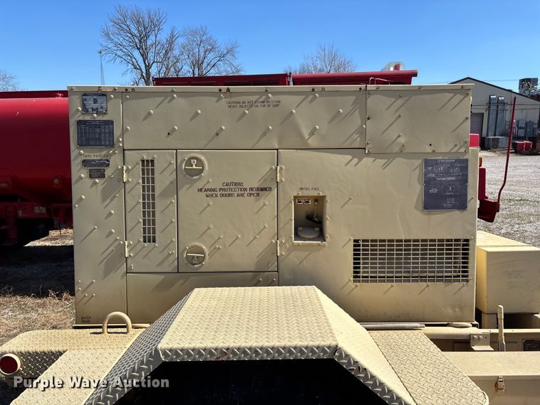 image for item EN5976 1993 U.S. Department of Defense MEP-805A generator