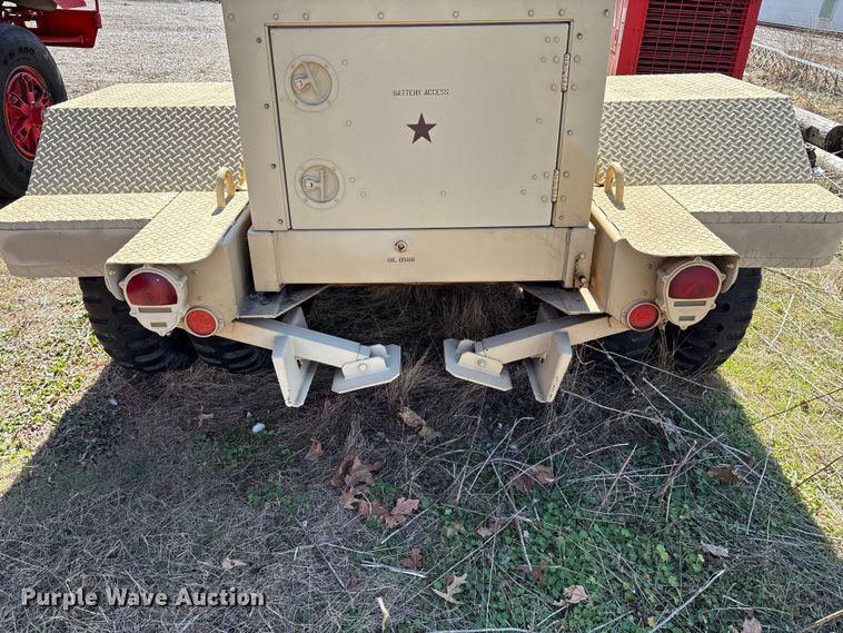 image for item EN5976 1993 U.S. Department of Defense MEP-805A generator