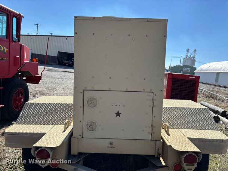 image for item EN5976 1993 U.S. Department of Defense MEP-805A generator