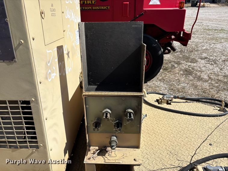 image for item EN5976 1993 U.S. Department of Defense MEP-805A generator