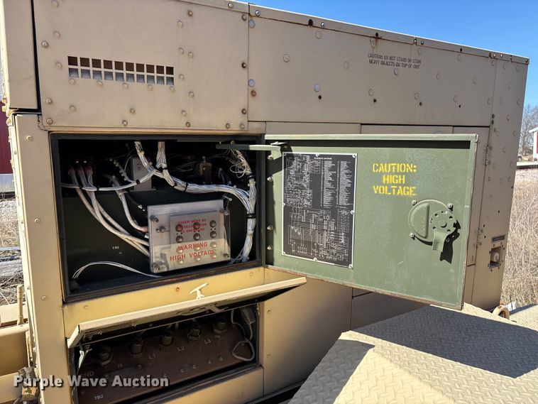 image for item EN5976 1993 U.S. Department of Defense MEP-805A generator