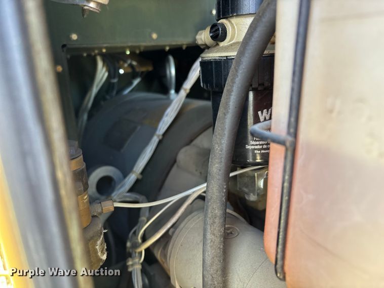 image for item EN5976 1993 U.S. Department of Defense MEP-805A generator