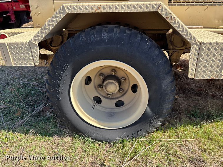 image for item EN5976 1993 U.S. Department of Defense MEP-805A generator