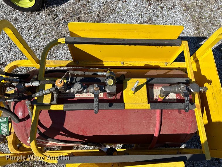 image for item EN5977 (2) fire extinguishers 