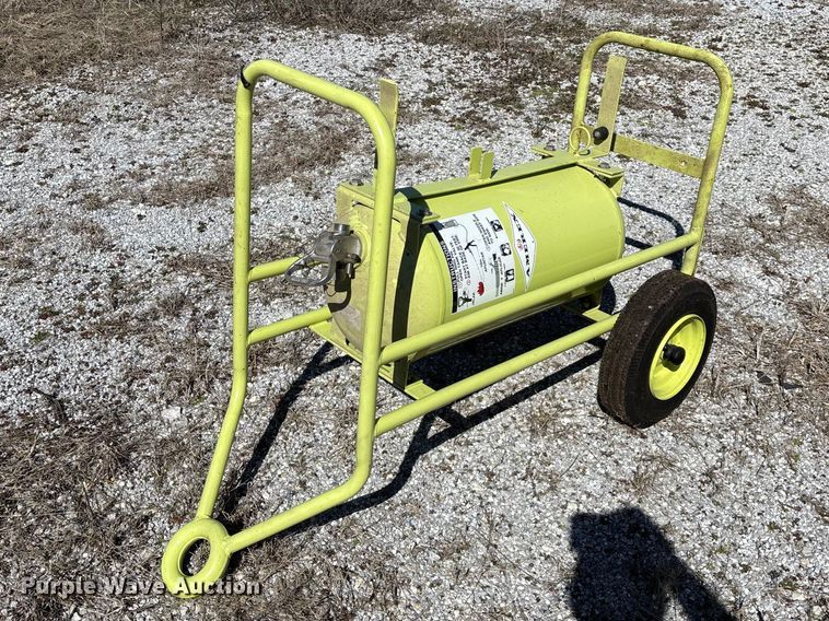 image for item EN5977 (2) fire extinguishers 