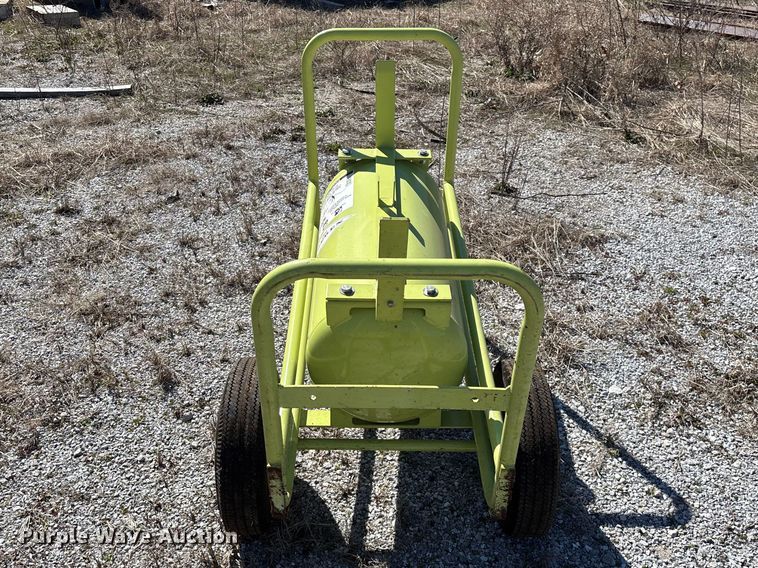 image for item EN5977 (2) fire extinguishers 