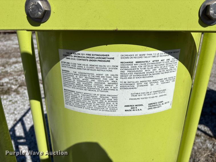 image for item EN5977 (2) fire extinguishers 