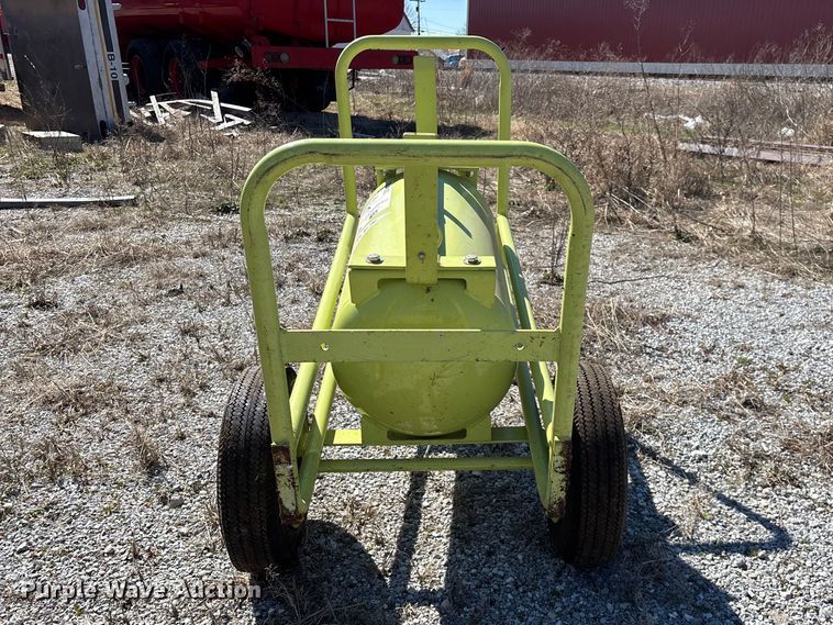 image for item EN5977 (2) fire extinguishers 