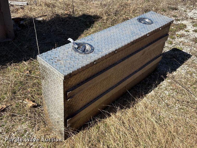 image for item EN5979 Oxygen storage tank