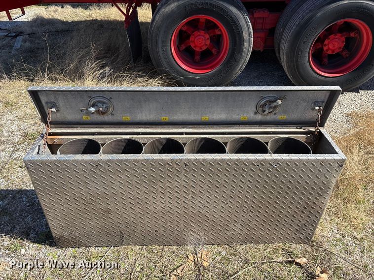 image for item EN5979 Oxygen storage tank