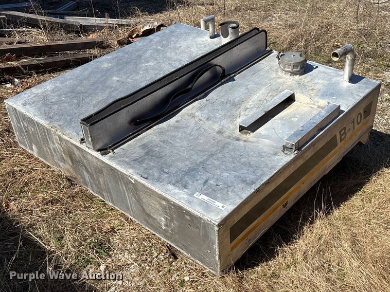 image for item EN5980 Tank