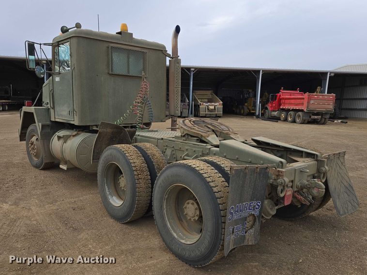 image for item ES2933 1984 AM General M915A1 semi truck