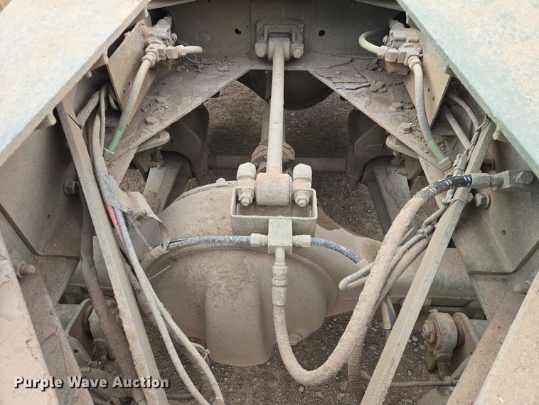 image for item ES2933 1984 AM General M915A1 semi truck