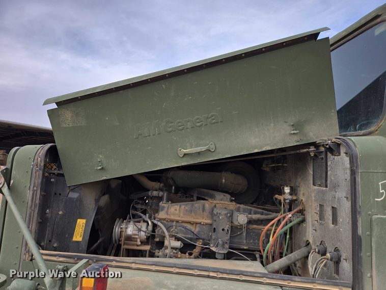 image for item ES2933 1984 AM General M915A1 semi truck