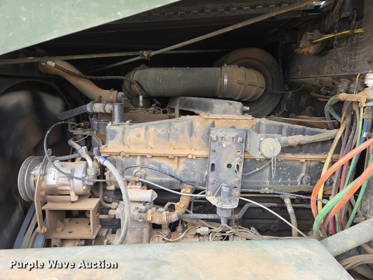 image for item ES2933 1984 AM General M915A1 semi truck