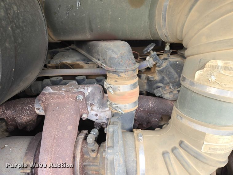 image for item ES2933 1984 AM General M915A1 semi truck