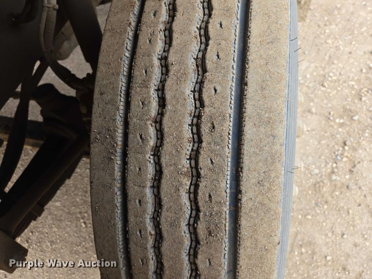 image for item ES2933 1984 AM General M915A1 semi truck