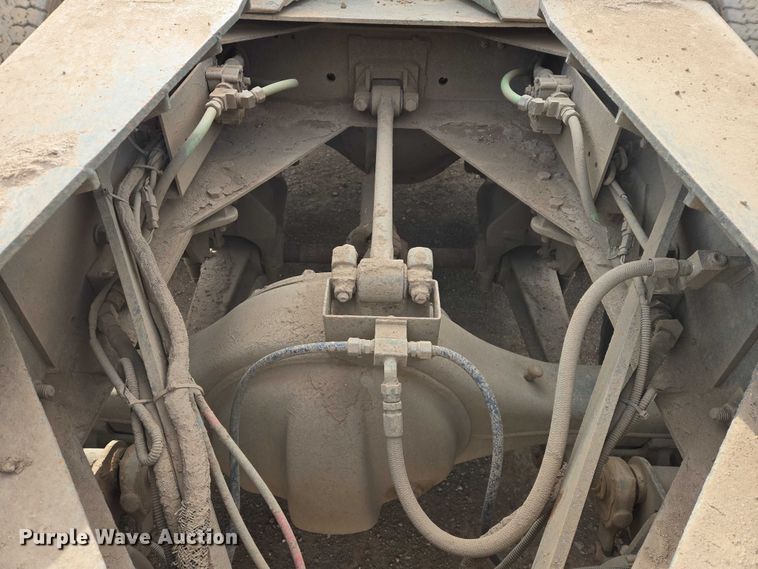 image for item ES2934 1983 AM General M915A1 semi truck