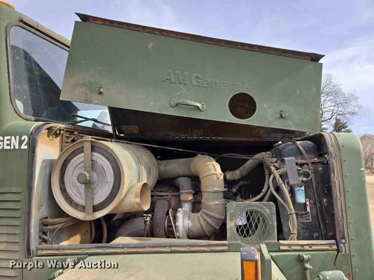 image for item ES2934 1983 AM General M915A1 semi truck