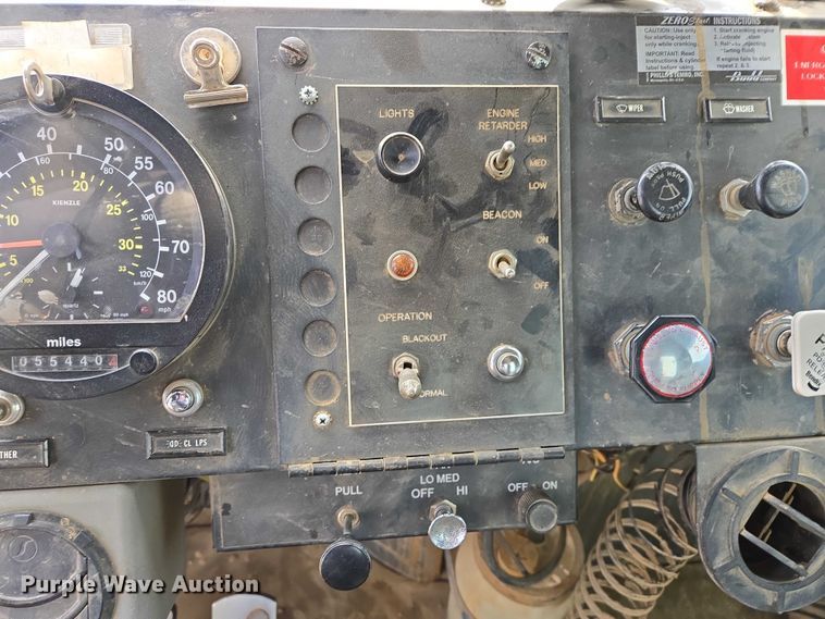 image for item ES2934 1983 AM General M915A1 semi truck